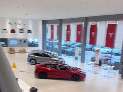 -TESLA 特斯拉(北京后沙峪特斯拉中心)