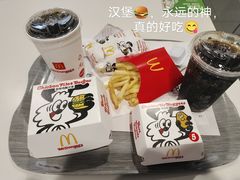 -麦当劳(世界城广场店)