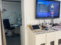 -目艮眼镜SHOWROOM(品牌集合店)