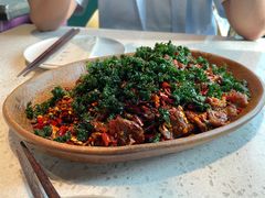 丘北辣椒炒鲜腌寻甸黄牛背脊-半山腰·云南菜(侨福芳草地店)