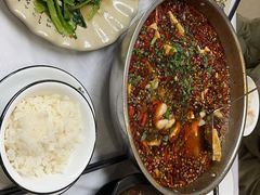 -余家庄肥肠鱼地方汤锅(银杏大道店)