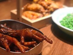 弄堂里的卤鸡爪-弄堂里·寻味杭州(湖滨银泰in77C区店)