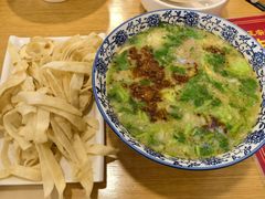 -八百里牛肉汤(盖饭·锅贴·万象城店)