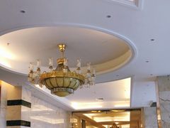 -金孔雀温泉旅游度假村