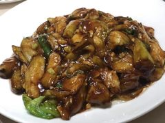 -老码头黑皮肘子锅包肉(赣水路店)
