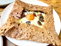 鸡蛋蘑菇熏肉荞麦可丽饼-RAC BAR(安福路店)