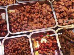 -绝味鸭脖(龙阳路生活广场店)