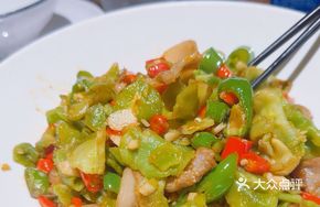 Dried Lettuce and Air-Dried Pork Stir-Fry