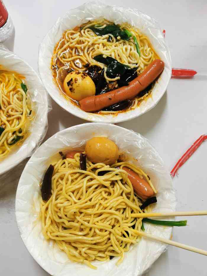 丁记手擀板面-"传说中的板面,从来也没想过,一家板面能开.