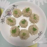 干活利索，我吃饭比较讲究，刘姨每天变着样的给我做饭
