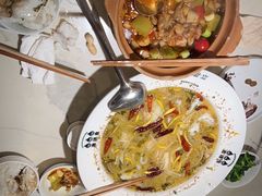 -渔语鱼酸菜鱼新川菜(来福士店)