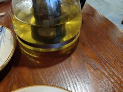 -黄桷树曹家私房菜(江与城店)