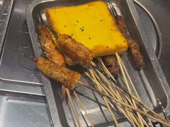 -马路牙子烧烤音乐酒馆(望京店)