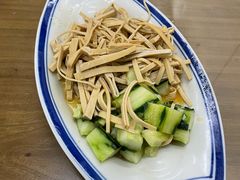 -鲁南仔·滕州炒鸡(经三路店)