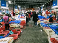 -霞涌市场海鲜摆卖区