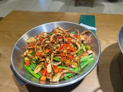 香辣鱿鱼须-费大厨辣椒炒肉(黄兴中心广场店)