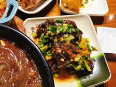 -爆炸头阿姨小四川正宗川味小吃(无任何分店)