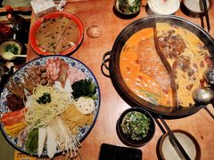 -周小明火锅(黑金冠社区店)