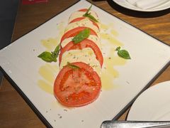 马苏里拉配番茄-FABIO’S费比欧披萨餐厅