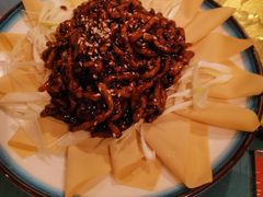 -靠山屯东北农家菜(八龙桥雅苑店)