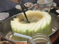 -得意咚瓜·顺德鱼生·冬瓜火锅(深圳首店)