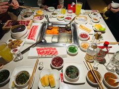 -海底捞火锅鲜切牛肉主题店(长寿路店)