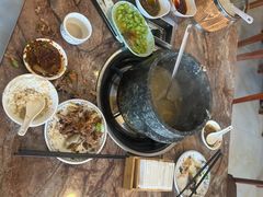 -鲁朗纳麦石锅鸡庄园