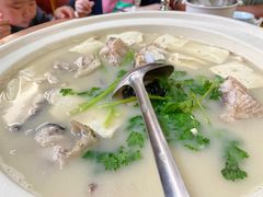 -芦茨金富饭庄·25年老字号·专做稻草鸡
