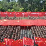 厦大开学第一天，上弦场万人大合唱、传国旗！