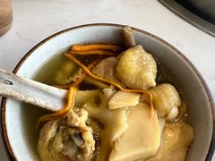 -菌子鲜汤野生菌锅