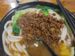 -丽虹云南过桥米线(兴工街店)