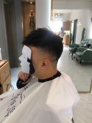 -发饰美男士增发补发假发定制店