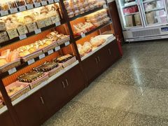 -红宝石·鲜奶小方·海派西点房(控江店)