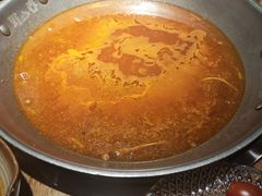 -野山舂·贵州现舂酸汤火锅(鸿通城店)