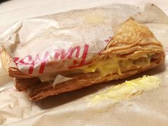 肉酥芝士油条-Tims天好咖啡·贝果(东方广场店)