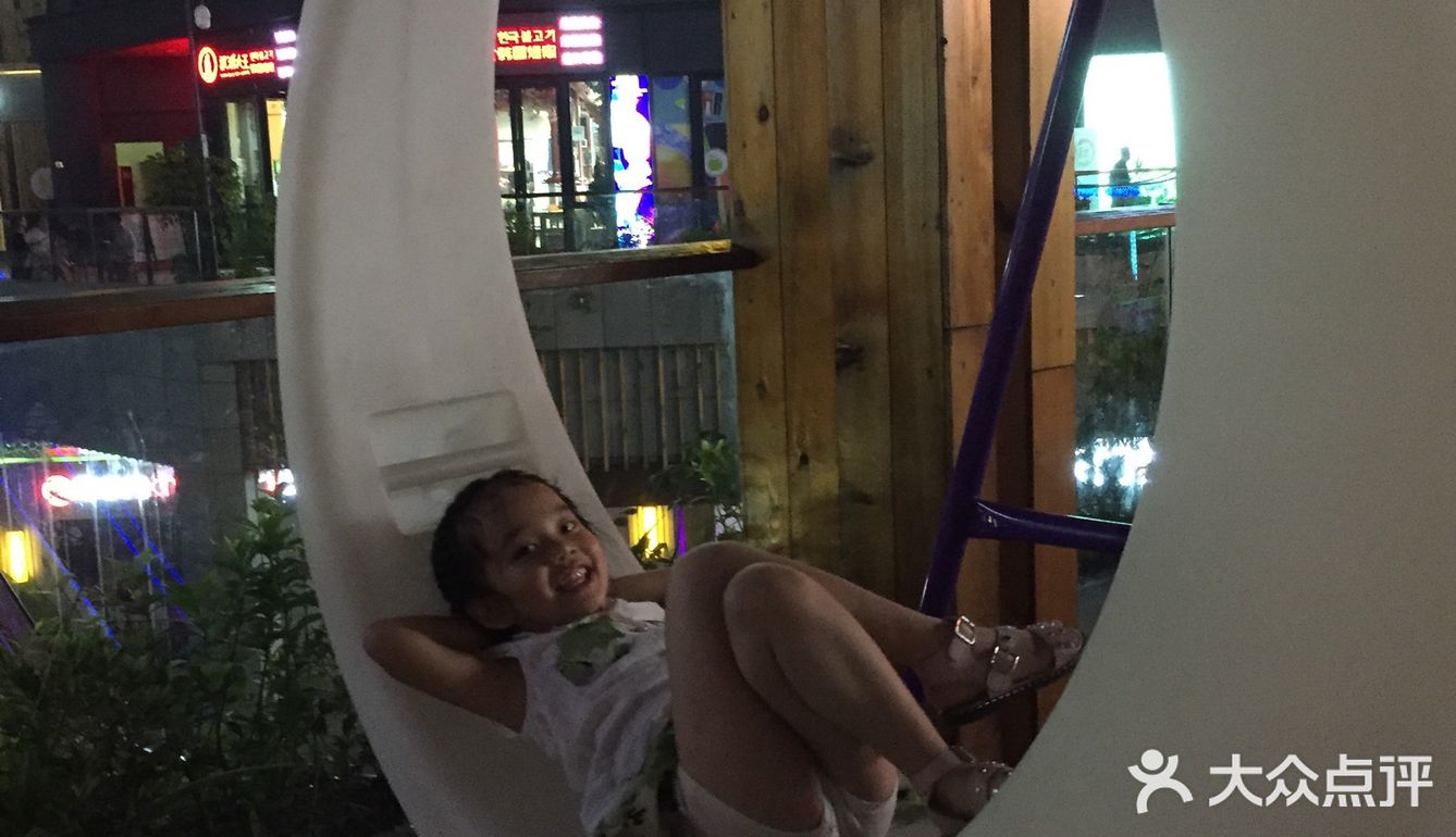 点了一个芝士爆浆蛋糕，忘记拍照了