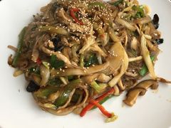 -桃园中华料理炸酱面(燕儿岛路店)