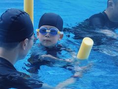 -龙格亲子游泳·水育早教中心(华亿大润发店)