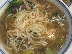 -邱芳粉店(迎宾大道旗舰店)