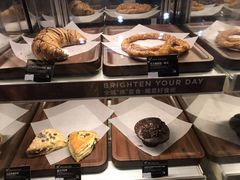 -星巴克(汤臣国贸大厦店)
