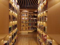 -漕河泾街道图书馆(漕河泾社区文化活动中心店)