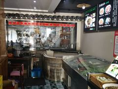 -魏铭鱼头捞饭(晋阳路店)