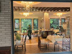 -湖泉水云间餐厅·弥勒地道菜(B座店)