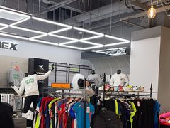 -YONEX苗江运动城(源深店)