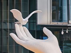 -中航城君尚购物中心