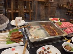 -百年川椒重庆老火锅(光谷店)