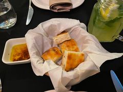 -Efes Turkish & Mediterranean Cuisine 艾菲斯餐厅(陆家嘴店)