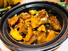 草菇烧牛腩-那家小馆•北京菜•烤鸭(中关村店)