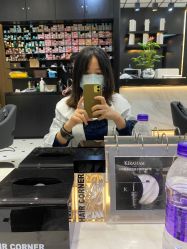 -HAIR CORNER