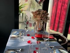 -弦月窗LUNETTE BY AMANDA(复兴路店)